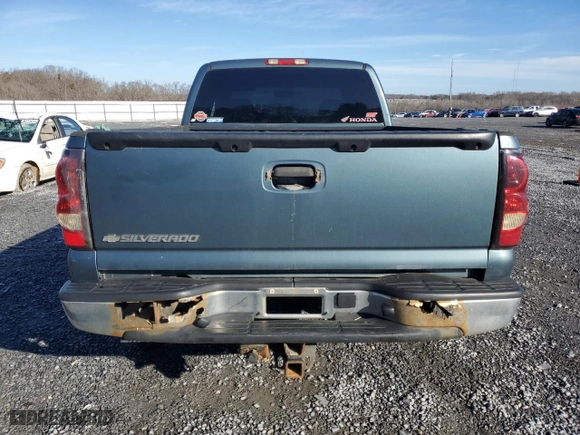 2007 Chevrolet Silverado 1500 Classic LT3 with VIN 1GCEK19Z17Z116675, listed as a Copart auction lot 86546764 with 303,418 mi miles and Salvage Title. Bid and sale history available at carsss.com. Image 6.