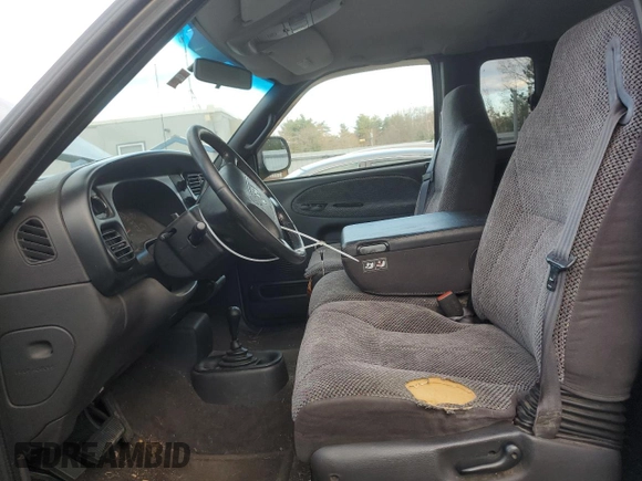 2000 Dodge 1500 with VIN 3B7HF13Y6YM201905, listed as a Copart auction lot 79347524 with 86,305 mi miles and Clean title. Bid and sale history available at DreamBid. Image 7.