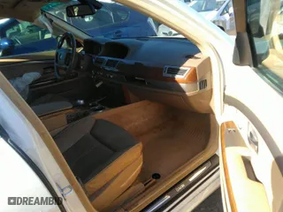 2006 BMW 7 Series 750Li with VIN WBAHN83546DT28627, listed as a IAAI auction lot 41177665 with 1 mi miles. Bid and sale history available at carsss.com. Image 5.