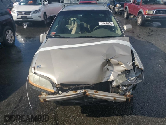 1998 Honda Accord LX with VIN 1HGCG5545WA172773, listed as a Copart auction lot 63660514 with 255,670 mi miles and Salvage title. Bid and sale history available at DreamBid. Image 5.