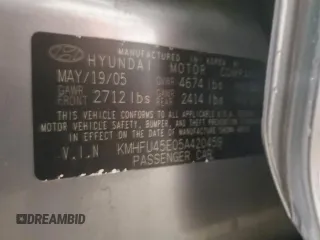 2005 Hyundai XG with VIN KMHFU45E05A420459, listed as a Copart auction lot 85976864 with 93,068 mi miles and Salvage Title. Bid and sale history available at carsss.com. Image 12.
