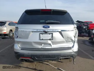 2019 Ford Explorer XLT with VIN 1FM5K7DHXKGA09853, listed as a IAAI auction lot 41597540 with 109,726 mi miles. Bid and sale history available at carsss.com. Image 6.