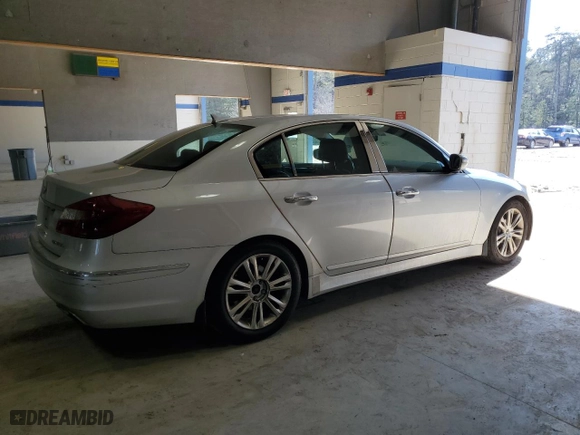 2014 Hyundai Genesis 3.8L with VIN KMHGC4DDXEU263778, listed as a Copart auction lot 43636465 with 278,482 mi miles and Salvage Title. Bid and sale history available at carsss.com. Image 3.