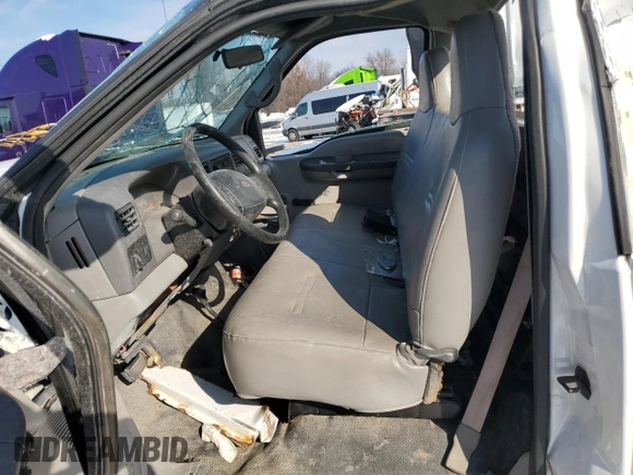2001 Ford F-350 XL with VIN 1FTSF31L91EB39274, listed as a Copart auction lot 82764964 with 81,117 mi miles and Salvage Title. Bid and sale history available at DreamBid. Image 7.