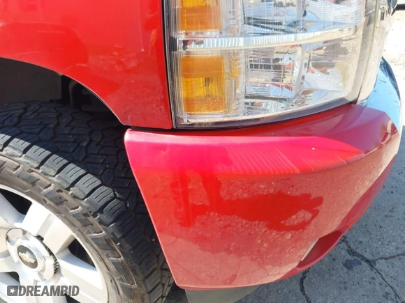 2008 Chevrolet Silverado 1500 LT w/1LT with VIN 2GCEK13J081286555, listed as a IAAI auction lot 42001279 with 195,990 mi miles. Bid and sale history available at carsss.com. Image 6.