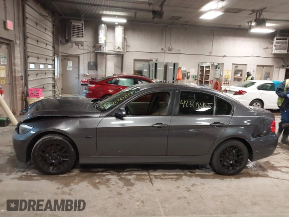 2006 BMW 3 Series 325i with VIN WBAVB13526KX36980, listed as a IAAI auction lot 42308455 with 147,512 mi miles and . Bid and sale history available at DreamBid. Image 14.