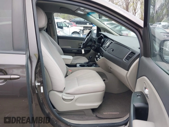 2016 Kia Sedona LX with VIN KNDMB5C17G6093362, listed as a IAAI auction lot 41996581 with 107,160 mi miles and . Bid and sale history available at DreamBid. Image 5.