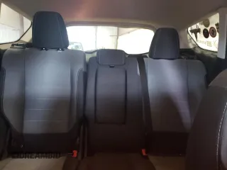2016 Ford Escape SE z VIN 1FMCU9GX7GUA06269, wystawiony jako Copart lot #51110775 z przebiegiem 131 959 mil mil oraz Czysty tytuł • Clean title. Historia ofert i sprzedaży dostępna na DreamBid. Obrazek 10.