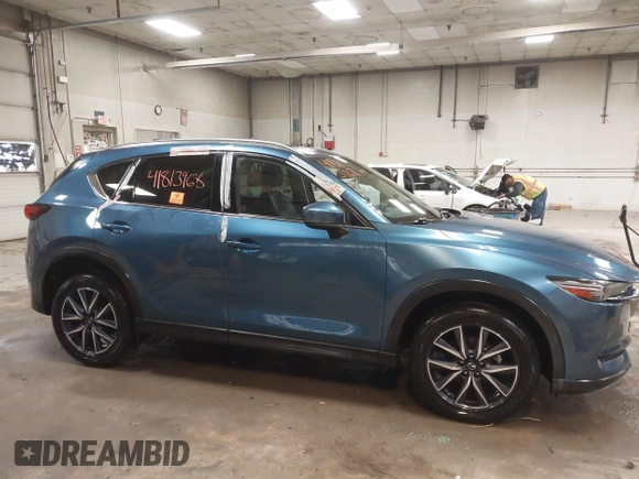 2018 Mazda CX-5 S Premium with VIN JM3KFBDMXJ1376045, listed as a IAAI auction lot 41813968 with 90,378 mi miles and . Bid and sale history available at DreamBid. Image 14.