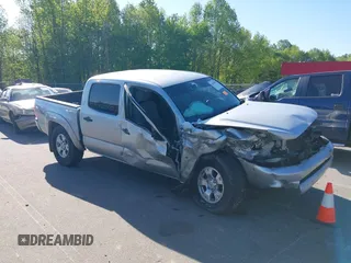 2005 Toyota Tacoma with VIN 5TELU42N15Z016118, listed as a IAAI auction lot 42048315 with 205,389 mi miles and . Bid and sale history available at DreamBid. Image 1.