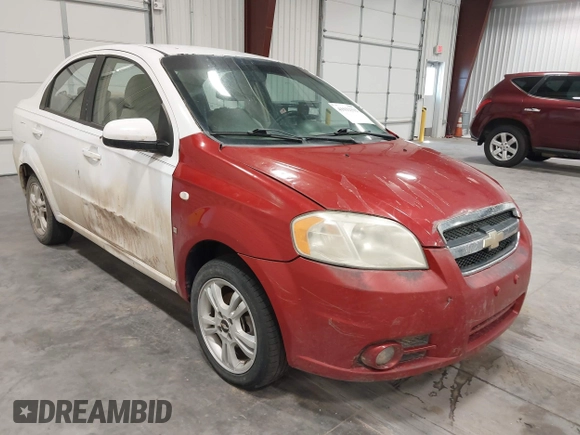2011 Chevrolet Aveo 1LT z VIN KL1TD5DE4BB118796, wystawiony jako IAAI lot #41932392 z przebiegiem 128 034 mil mil oraz . Historia ofert i sprzedaży dostępna na DreamBid. Obrazek 1.