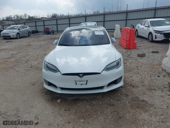 2017 Tesla Model S 100D with VIN 5YJSA1E29HF204797, listed as a IAAI auction lot 41760296 with 92,587 mi miles. Bid and sale history available at carsss.com. Image 12.