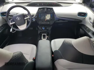 2017 Toyota Prius Two with VIN JTDKARFU3H3039731, listed as a Copart auction lot 53986525 with 140,428 mi miles and Clean Title. Bid and sale history available at carsss.com. Image 8.