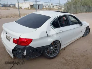 2015 BMW 5 Series 528i z VIN WBA5A5C54FD523138, wystawiony jako IAAI lot #41067885 z przebiegiem Nie podano mil oraz . Historia ofert i sprzedaży dostępna na DreamBid. Obrazek 4.