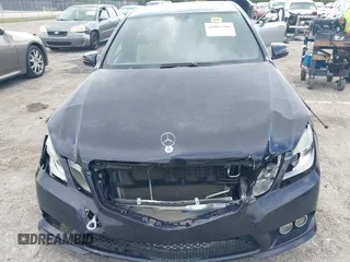 2010 Mercedes-Benz E 350 Luxury with VIN WDDHF5GB8AA083734, listed as a IAAI auction lot 42084306 with 141,838 mi miles and . Bid and sale history available at carsss.com. Image 13.