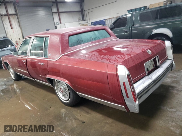 1988 Cadillac Brougham z VIN 1G6DW51Y2JR766782, wystawiony jako Copart lot #83797924 z przebiegiem 63 601 mil mil oraz Szkody całkowita. Historia ofert i sprzedaży dostępna na DreamBid. Obrazek 2.