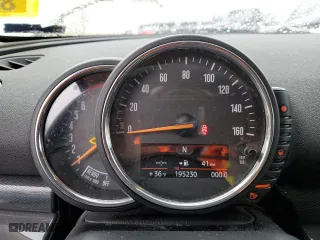 2017 MINI Clubman Cooper with VIN WMWLU1C59H2C42087, listed as a Copart auction lot 52916865 with 195,230 mi miles and Clean Title. Bid and sale history available at carsss.com. Image 9.