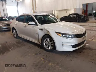 2016 Kia Optima LX with VIN 5XXGT4L31GG046321, listed as a IAAI auction lot 41847730 with 88,439 mi miles. Bid and sale history available at carsss.com. Image 1.