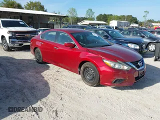 2016 Nissan Altima SR z VIN 1N4AL3AP5GC261325, wystawiony jako IAAI lot #41962492 z przebiegiem 157 259 mil mil oraz . Historia ofert i sprzedaży dostępna na DreamBid. Obrazek 1.
