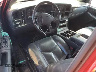 2004 Chevrolet Avalanche Z71 with VIN 3GNEK12T74G127771, listed as a Copart auction lot 70630384 with 159,872 mi miles and Salvage Title. Bid and sale history available at DreamBid. Image 8.