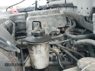 2003 Ford F-150 XL с VIN 1FTRX08W23KC32829, выставлен на аукционе IAAI как лот 41888948 с пробегом 104 592 миль миль и . История ставок и продаж доступна на DreamBid. Изображение 12.