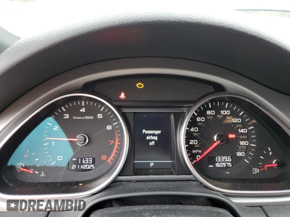 2015 Audi Q7 3.0T S line Prestige with VIN WA1DGAFE1FD018945, listed as a Copart auction lot 45024055 with 160,975 mi miles and Salvage Title. Bid and sale history available at carsss.com. Image 9.