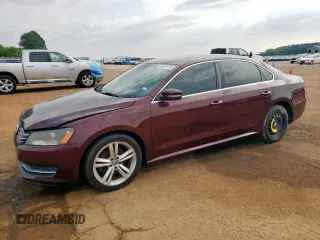 2014 Volkswagen Passat SE z VIN 1VWBH7A38EC016050, wystawiony jako Copart lot #59153125 z przebiegiem 184 433 mil mil oraz Szkoda całkowita • Salvage title. Historia ofert i sprzedaży dostępna na DreamBid. Obrazek 1.