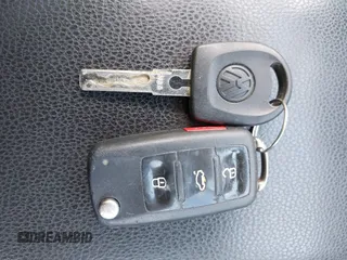 2014 Volkswagen Jetta TDI w/Sunroof z VIN 3VWPL7AJ8EM600921, wystawiony jako IAAI lot #42682570 z przebiegiem 148 591 mil mil oraz . Historia ofert i sprzedaży dostępna na DreamBid. Obrazek 11.