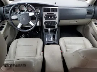 2007 Dodge Magnum z VIN 2D4FV47V17H832427, wystawiony jako Copart lot #53805145 z przebiegiem 170 001 mil mil oraz Szkoda całkowita • Salvage title. Historia ofert i sprzedaży dostępna na DreamBid. Obrazek 8.