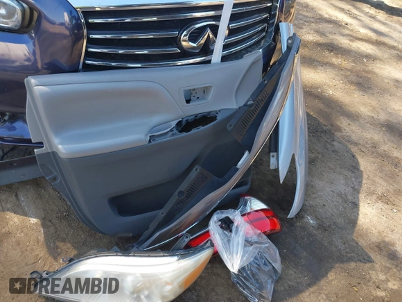 2015 Toyota Sienna XLE with VIN 5TDYK3DC0FS558486, listed as a IAAI auction lot 42064281 with 211,119 mi miles and . Bid and sale history available at DreamBid. Image 12.