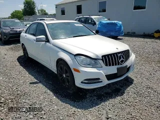 2014 Mercedes-Benz C 250 Sport with VIN WDDGF4HB1EG254153, listed as a Copart auction lot 62057195 with 94,752 mi miles and Salvage title. Bid and sale history available at DreamBid. Image 14.