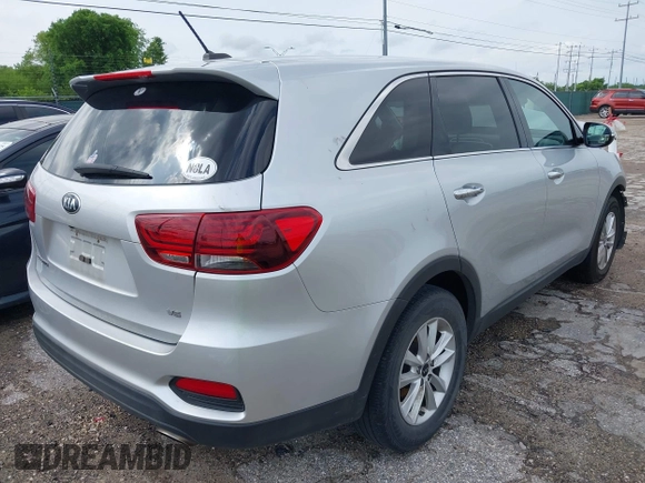 2020 Kia Sorento LX V6 with VIN 5XYPG4A56LG610186, listed as a IAAI auction lot 42049647 with 78,866 mi miles. Bid and sale history available at carsss.com. Image 4.