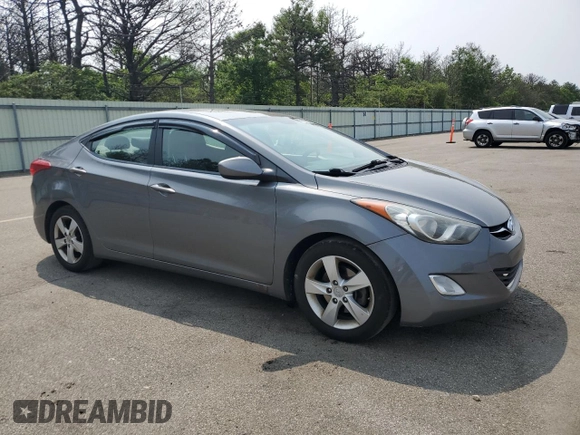 2013 Hyundai Elantra GLS с VIN 5NPDH4AE3DH259182, выставлен на аукционе Copart как лот 59868145 с пробегом 180 028 миль миль и Списание • Salvage title. История ставок и продаж доступна на DreamBid. Изображение 4.
