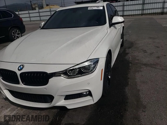 2017 BMW 3 Series 330i z VIN WBA8B9G39HNU52820, wystawiony jako Copart lot #54527795 z przebiegiem 99 388 mil mil oraz Szkoda całkowita • Salvage title. Historia ofert i sprzedaży dostępna na DreamBid. Obrazek 13.