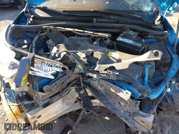2019 Toyota C-HR XLE with VIN JTNKHMBX9K1056627, listed as a IAAI auction lot 41030089 with 1 mi miles. Bid and sale history available at carsss.com. Image 10.