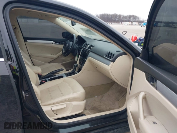 2013 Volkswagen Passat SE w/Sunroof & Nav with VIN 1VWBP7A30DC123501, listed as a IAAI auction lot 41562201 with 170,862 mi miles. Bid and sale history available at carsss.com. Image 5.
