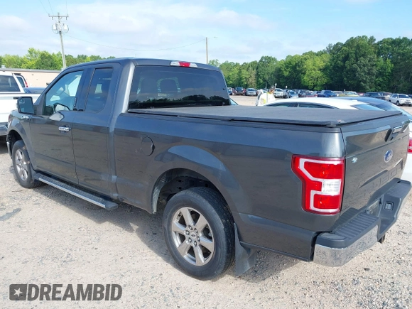 2019 Ford F-150 XL z VIN 1FTEX1CB8KKD31775, wystawiony jako IAAI lot #42522883 z przebiegiem 33 469 mil mil oraz . Historia ofert i sprzedaży dostępna na DreamBid. Obrazek 3.
