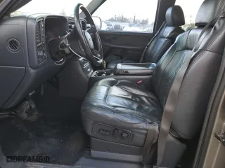 2002 Chevrolet Silverado 1500 LT with VIN 2GCEK19T521213004, listed as a Copart auction lot 48011335 with 98,800 mi miles and Clean Title. Bid and sale history available at carsss.com. Image 7.