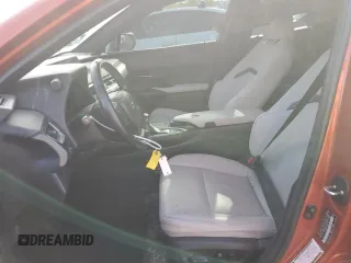 2020 Lexus UX 250h z VIN JTHP9JBH4L2022331, wystawiony jako Copart lot #52770435 z przebiegiem 152 542 mil mil oraz Szkoda całkowita • Salvage title. Historia ofert i sprzedaży dostępna na DreamBid. Obrazek 7.