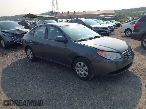 2009 Hyundai Elantra SE z VIN KMHDU46D49U674676, wystawiony jako IAAI lot #42411018 z przebiegiem 107 655 mil mil oraz . Historia ofert i sprzedaży dostępna na DreamBid. Obrazek 1.