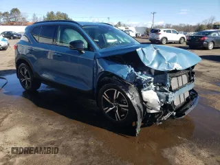 2024 Volvo XC40 Core Bright Theme with VIN YV4L12UK3R2208017, listed as a Copart auction lot 46664115 with 10,937 mi miles and Salvage title. Bid and sale history available at DreamBid. Image 4.