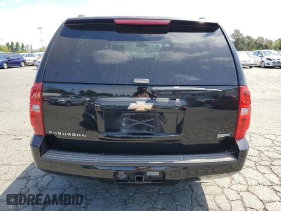 2007 Chevrolet Suburban LTZ with VIN 3GNFC16097G154329, listed as a Copart auction lot 58562345 with 216,790 mi miles and Clean title. Bid and sale history available at DreamBid. Image 6.