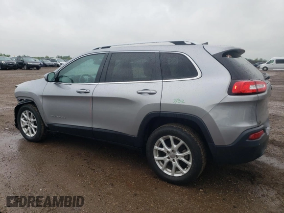 2017 Jeep Cherokee Latitude z VIN 1C4PJLCB3HW535908, wystawiony jako Copart lot #57887185 z przebiegiem 79 782 mil mil oraz Szkoda całkowita • Salvage title. Historia ofert i sprzedaży dostępna na DreamBid. Obrazek 2.