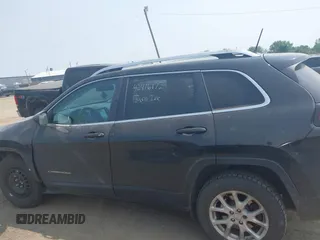 2016 Jeep Cherokee Latitude с VIN 1C4PJMCS3GW278995, выставлен на аукционе IAAI как лот 42416172 с пробегом 121 586 миль миль и . История ставок и продаж доступна на DreamBid. Изображение 14.