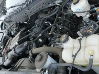 2022 Ford F-250 XL z VIN 1FT7W2BN9NEC82862, wystawiony jako IAAI lot #40956183 z przebiegiem Nie podano mil oraz . Historia ofert i sprzedaży dostępna na DreamBid. Obrazek 19.