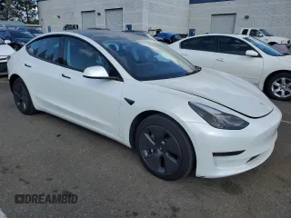 2023 Tesla Model 3 z VIN 5YJ3E1EA1PF598293, wystawiony jako Copart lot #78103684 z przebiegiem 18 805 mil mil oraz Szkoda całkowita • Salvage title. Historia ofert i sprzedaży dostępna na DreamBid. Obrazek 4.