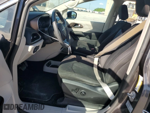 2017 Chrysler Pacifica Touring with VIN 2C4RC1DGXHR635904, listed as a Copart auction lot 54274085 with 141,345 mi miles and Salvage Title. Bid and sale history available at DreamBid. Image 7.