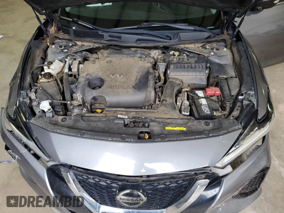 2020 Nissan Maxima SV z VIN 1N4AA6CVXLC369534, wystawiony jako Copart lot #55363295 z przebiegiem 98 438 mil mil oraz Szkoda całkowita • Salvage title. Historia ofert i sprzedaży dostępna na DreamBid. Obrazek 11.
