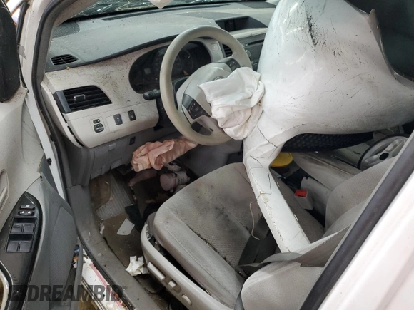 2012 Toyota Sienna LE AAS с VIN 5TDKK3DC1CS269618, выставлен на аукционе Copart как лот 49789095 с пробегом Не указан миль и Списание • Salvage title. История ставок и продаж доступна на DreamBid. Изображение 8.