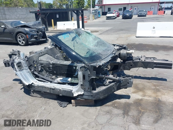 2017 Chevrolet Corvette 1LT with VIN 1G1YB2D72H5121877, listed as a IAAI auction lot 39965830 with Not provided miles and . Bid and sale history available at DreamBid. Image 12.